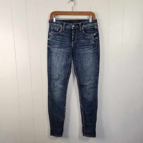 Silver Avery Skinny Jeans Stretchy Dark Denim Western Mid Rise Womens Size 27 - Picture 3 of 13
